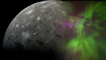 Daleko w kosmosie. Tam występują zorze polarne