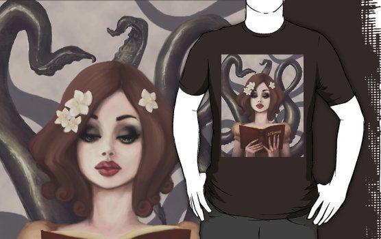 Lovecraft, zombiaki i piękne panie. 20 najfajniejszych koszulek na listopad 2