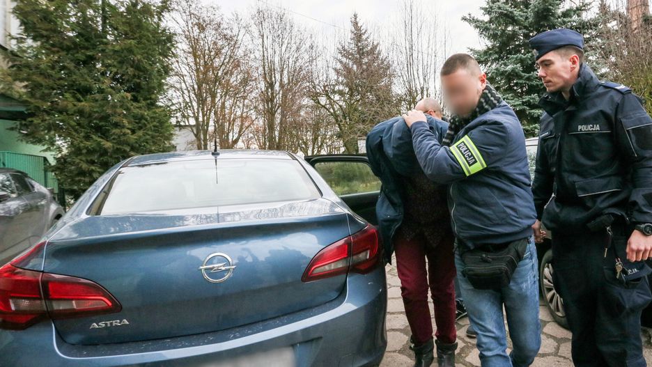 Ojciec podejrzany o krzywdzenie swojej 3,5 letniej córki doprowr