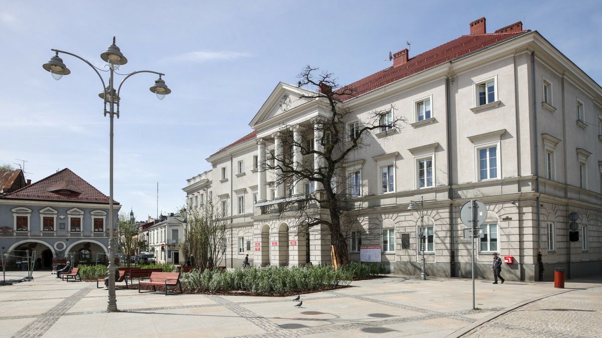 Urząd miasta Kielce. Ratusz po audycie reorganizuje pracę MOPR