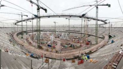 Skonfiskowana broń w stadionie olimpijskim 1