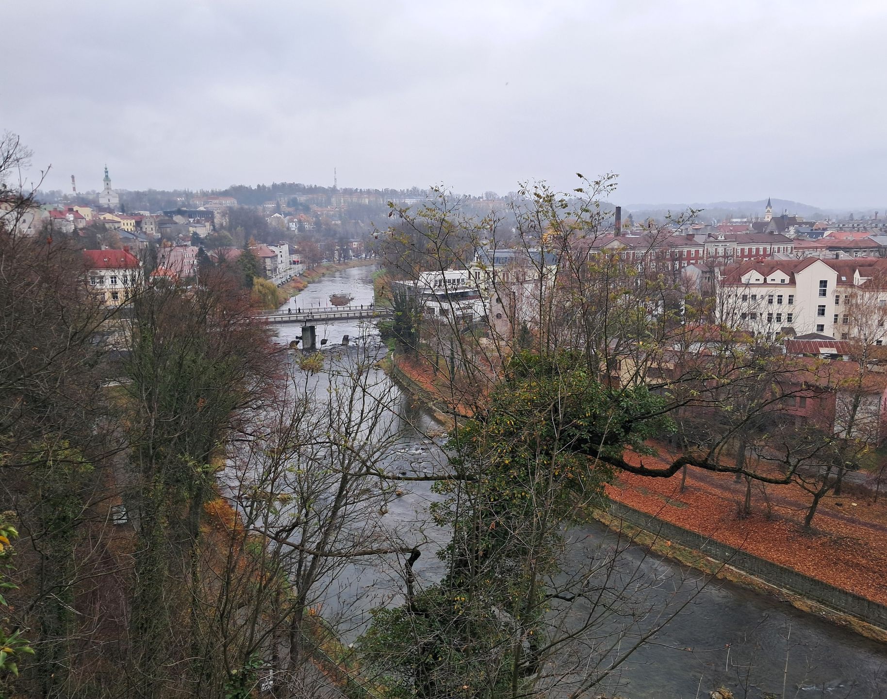 Most Przyjaźni jednocześnie łączy i dzieli oba miasta