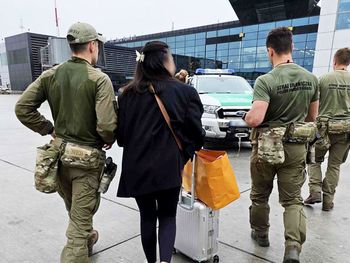 Kraków: Cyberpolicja rozbiła gang oszustów inwestycyjnych. Zaufało im ponad 1500 osób - stracili 75 milionów