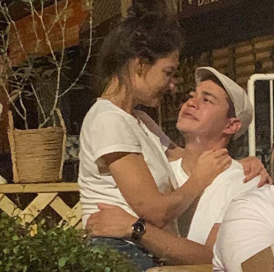 Katie Holmes na kolacji ze swoim chłopakiem, Emilio.