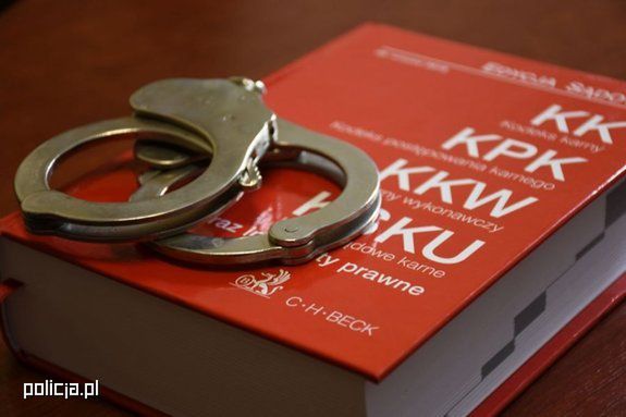 "Stalker z portalu społecznościowego" – 36-latek aresztowany na 3 miesiące za uporczywe nękanie prawniczki