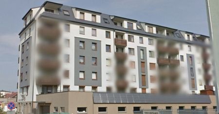 Dramat na osiedlu we Wrześni. 16-latek wypadł z okna