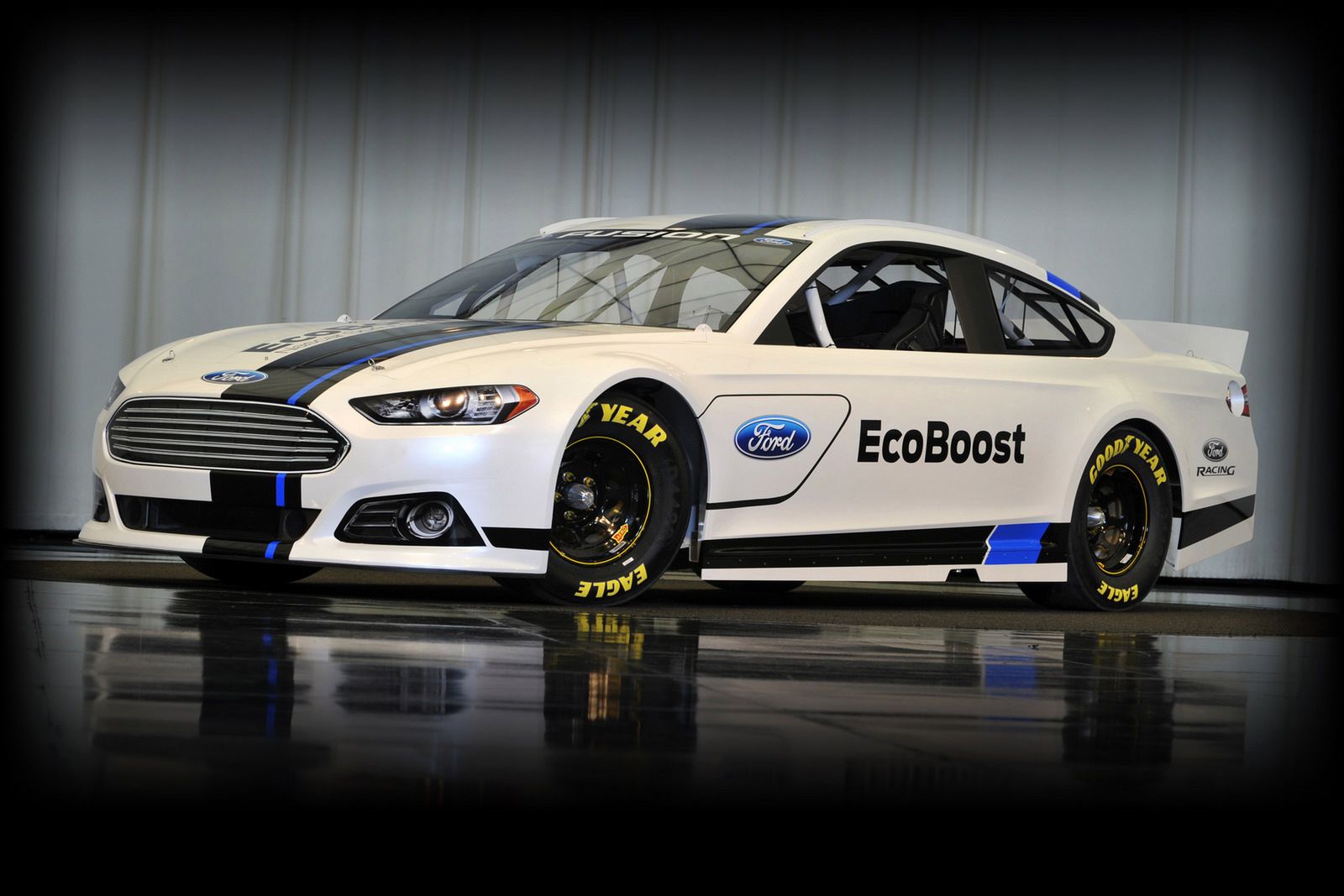 2013 Ford Fusion/Mondeo NASCAR Sprint Cup Car