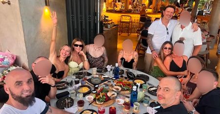 Małgorzata Rozenek, Radek Majdan, Chodakowska z mężem i Gortatowie DRINKUJĄ w knajpie ZA GRANICĄ. Fajną ekipę zmontowali? (ZDJĘCIA)
