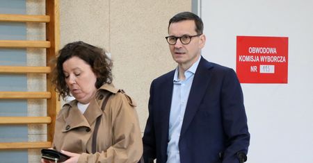 Proboszcz sprzedał ziemię Morawieckiemu. Jest decyzja prokuratury