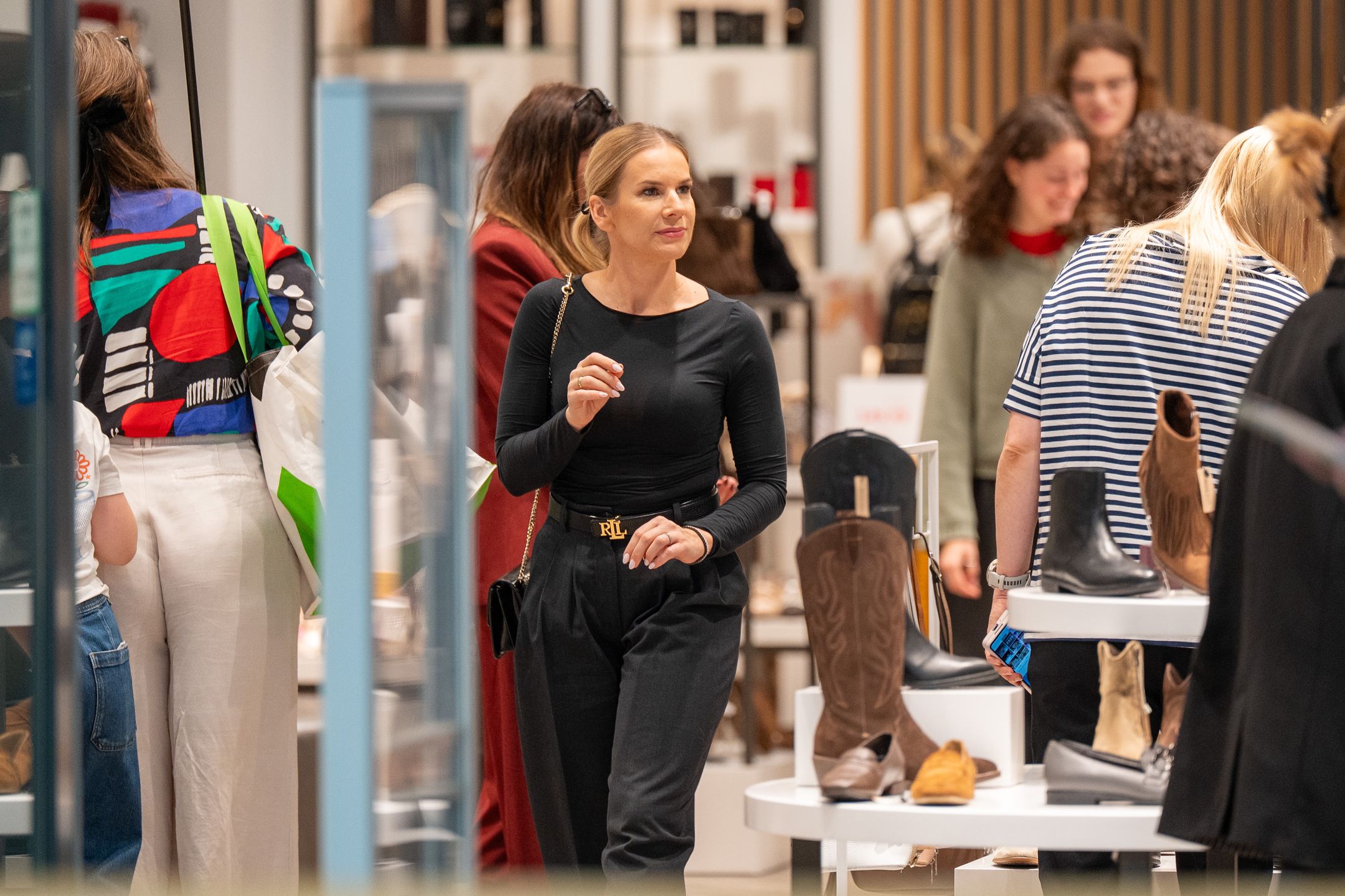 Marta Nawrocka wybrała się do galerii handlowej