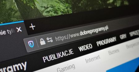 Firefox 75 nie pokaże "https" i "www". W Chrome jest tak od dawna – i to w lepszym wydaniu
