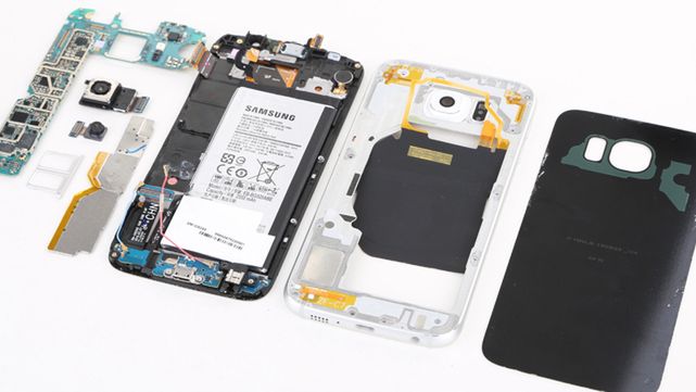 Galaxy S6 rozebrany na części pierwsze. Jak trudna będzie wymiana baterii? 1