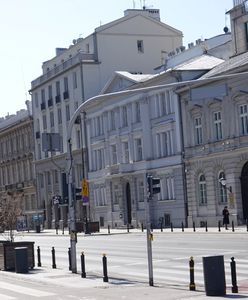 Warszawa. Motocyklista zderzył się z samochodem