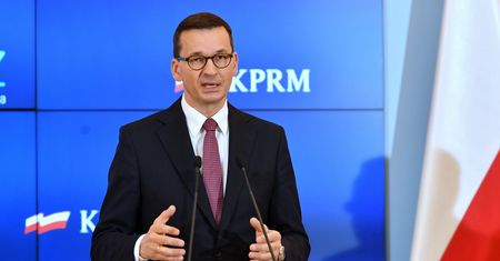 Żółta strefa. Wyjaśniamy krok po kroku. Zmiany w całej Polsce od soboty