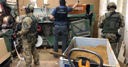 Wrocław. Zlikwidowano arsenał, fabrykę papierosów, krajalnię oraz magazyny. Straty Skarbu Państwa warte 4 mln zł