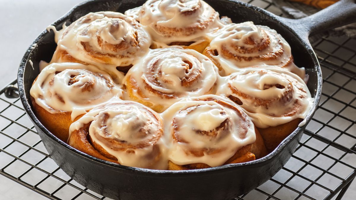 Cynamonki zawsze podaję z tym serkowym dodatkiem