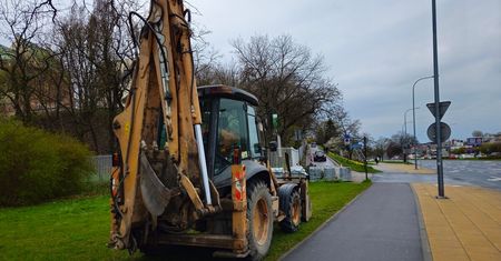 Drogowcy wrócili na ul. Zamkową. Kontynuują rozpoczęte jesienią prace, ale koszty wzrosły o 50 tys. zł