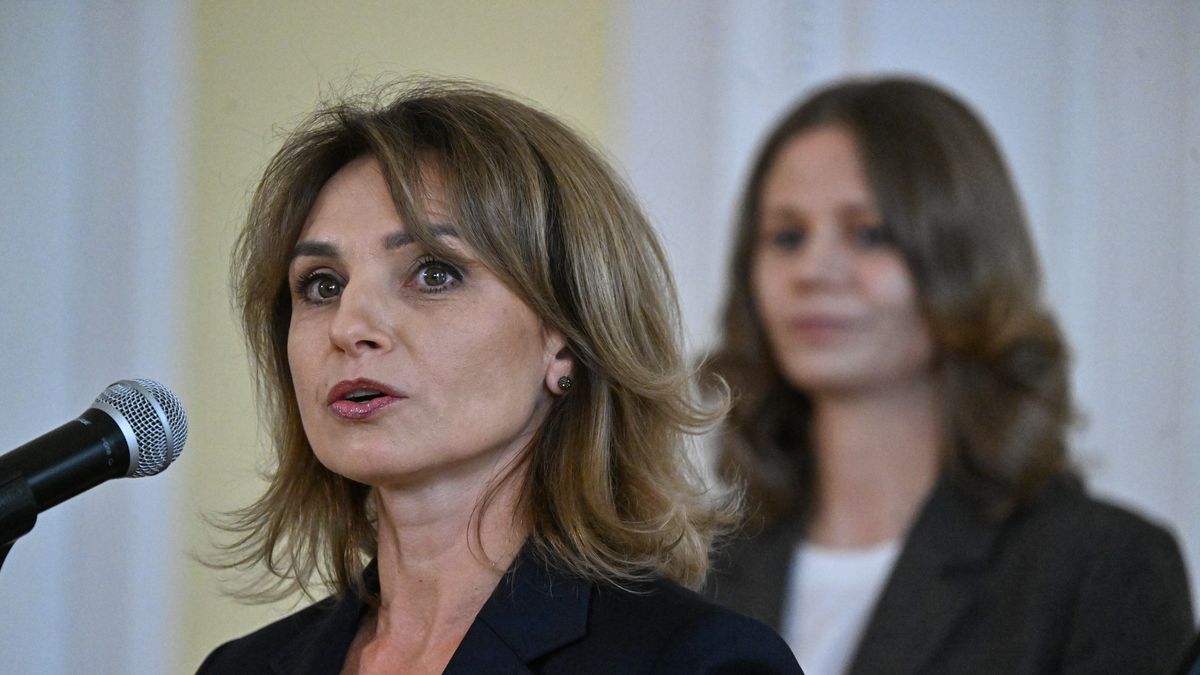 Warszawa, 15.07.2026. Nowa wiceprezydentka stolicy Izabela Marcewicz-Jendrysik przemawia na konferencji prasowej w Warszawie, 15 bm. Podczas spotkania przedstawione zostały dwie nowe osoby powołane na stanowiska zastępców prezydenta m.st. Warszawy. (aldg) PAP/Piotr Nowak
