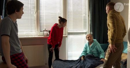 W serialu TVN-u naśmiewają się z choroby Alzheimera? Sprawdziliśmy, czy widzowie słusznie są oburzeni