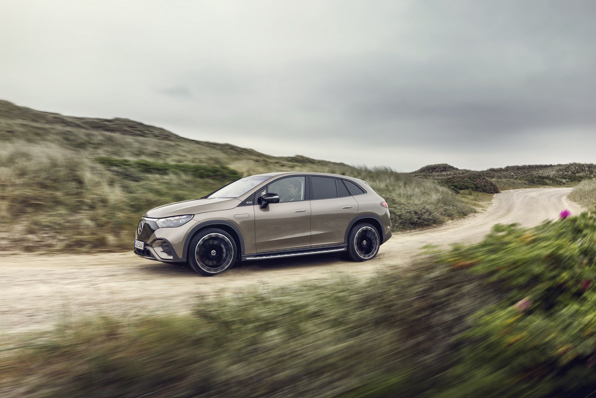 Mercedes EQE SUV