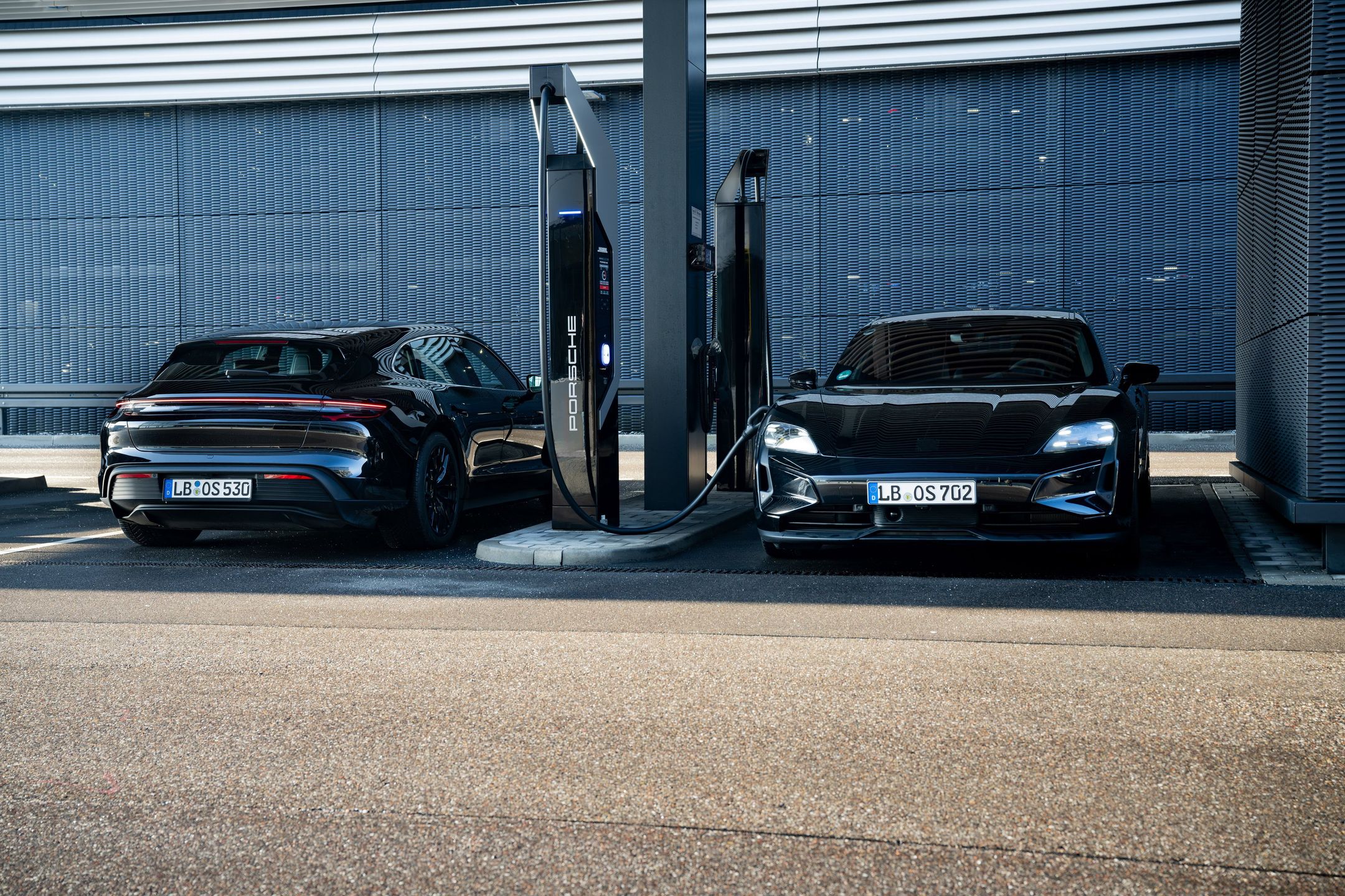 Porsche Taycan (2024) – ładowanie