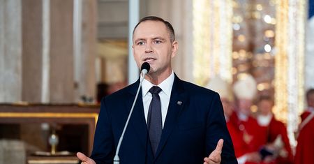 Groził śmiercią Nawrockiemu. Obywatel Ukrainy usłyszał zarzuty