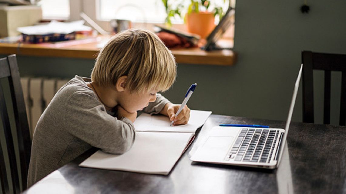 Jak napisać charakterystykę?