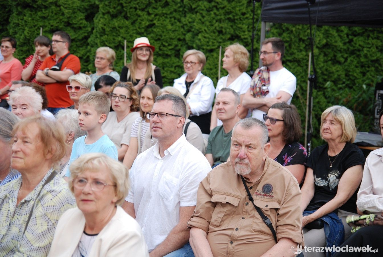 Koncert muzyki chrześcijańskiej na Zazamczu