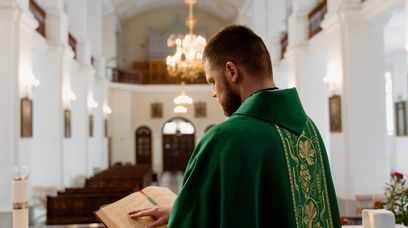 Rekolekcje w Toruniu - półnaga dziewczyna usłyszała, że jest "szmatą"