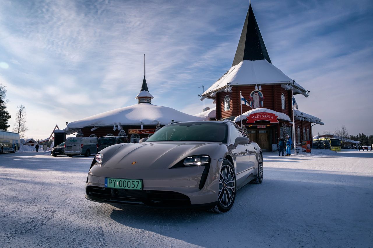 Porsche szuka inwestorów. Planuje budowę gigafabryki baterii