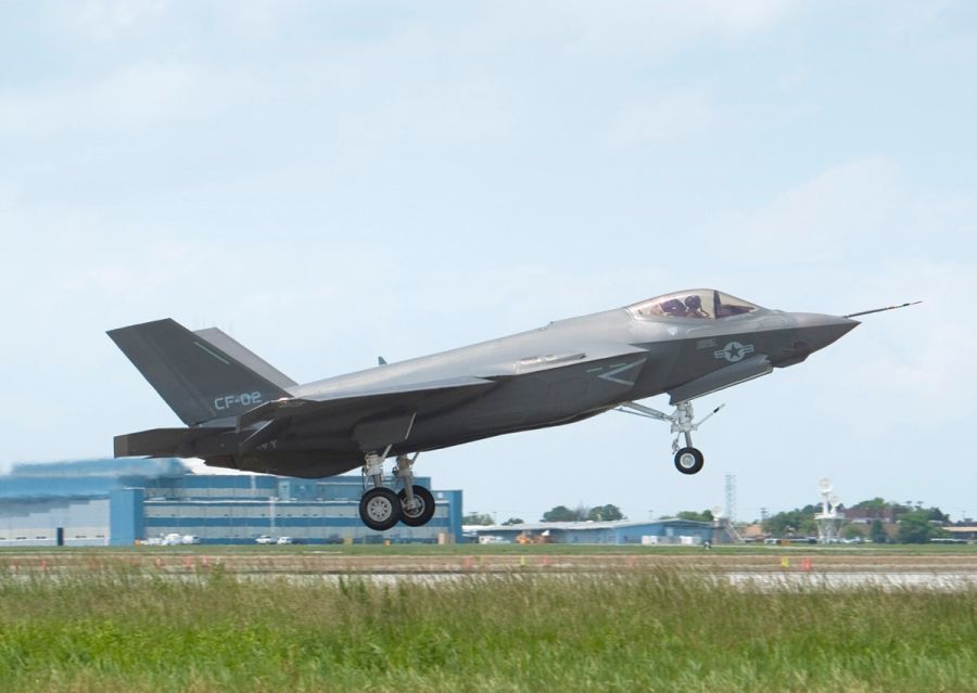 Zapnijcie pasy! Nadlatuje Top Gun 2, tym razem na pokładzie F-35 [wideo] 6