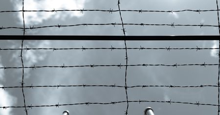 Osiedle na terenie byłego obozu koncentracyjnego. Konsul interweniuje