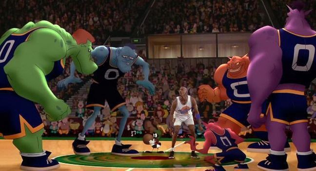 Sonequa Martin-Green i LeBron James w filmie "Kosmiczny mecz 2"