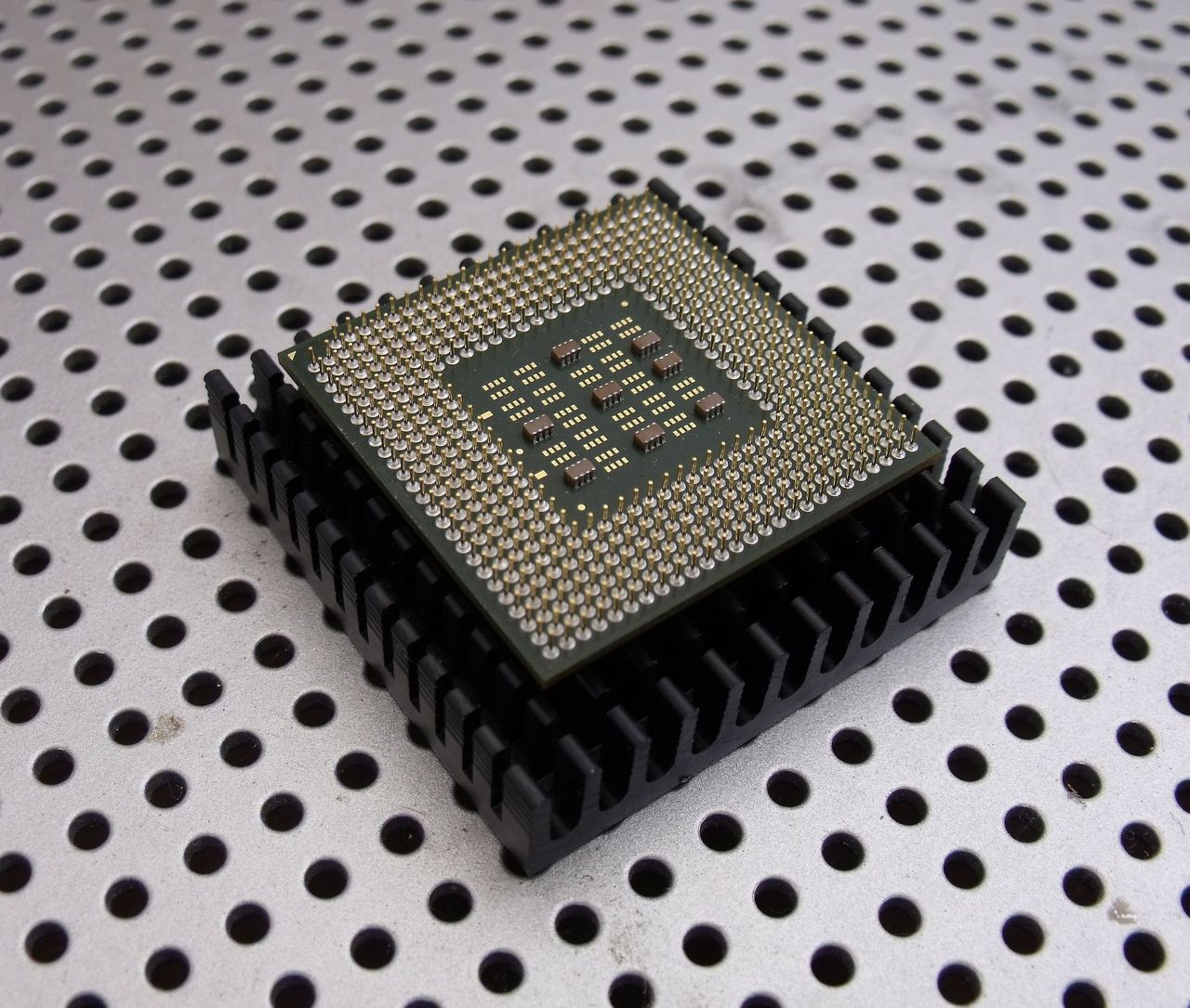 Najbezpieczniejszy z systemów wyłącza wielowątkowość w procesorach Intela