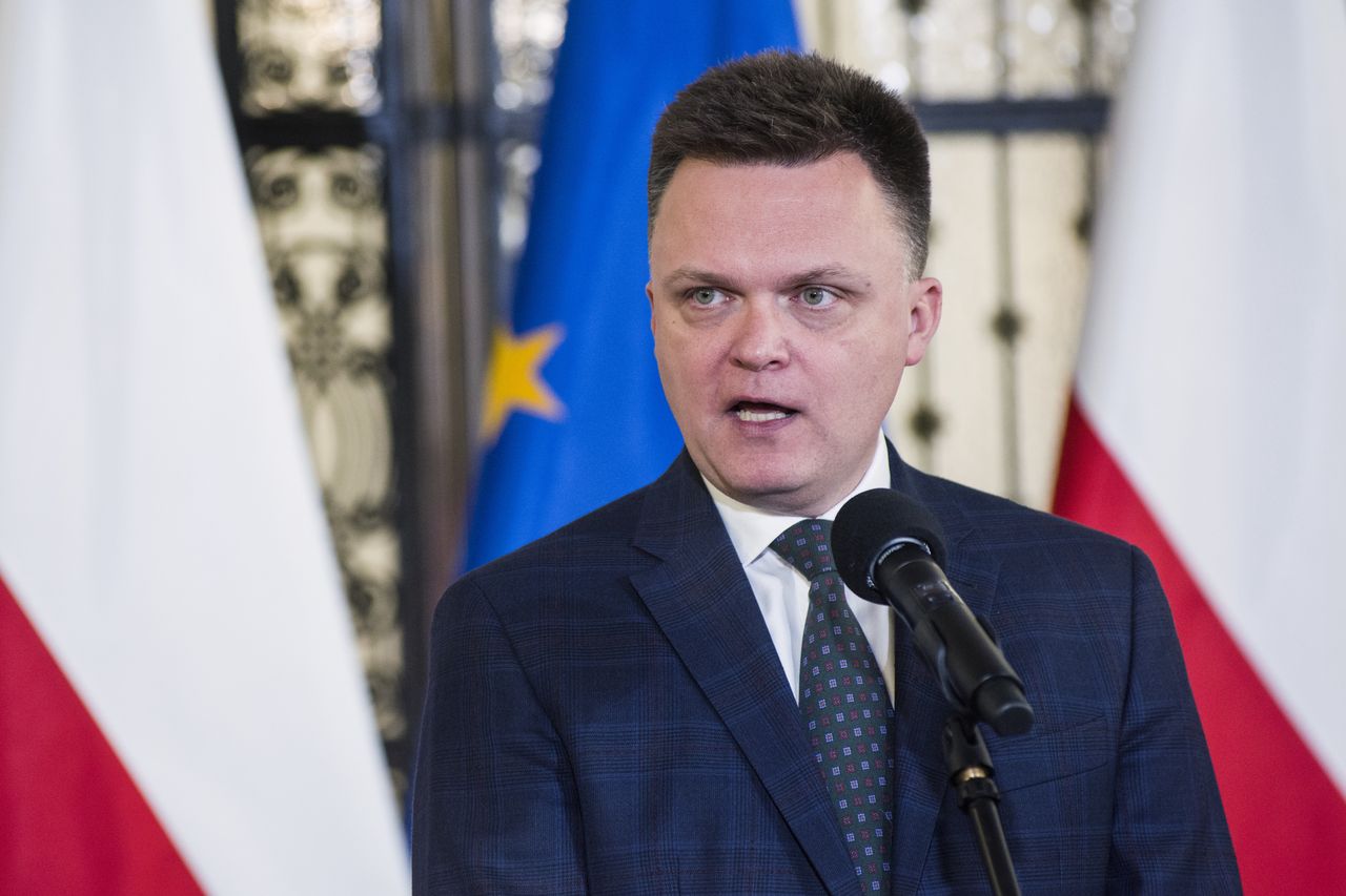 "Statek tonie". Hołownia komentuje decyzję Dudy