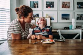 10 największych błędów wychowawczych, którymi krzywdzisz swoje dziecko