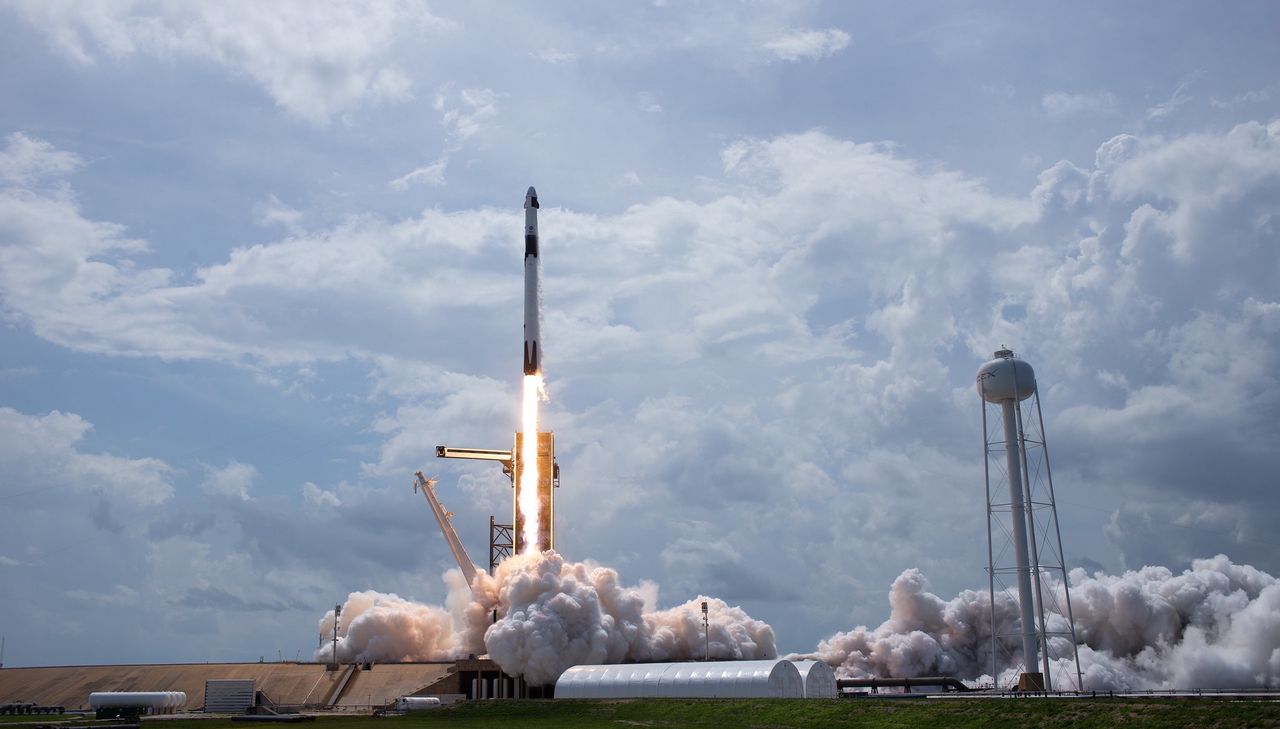 Wspólna misja NASA i SpaceX. Kiedy dokowanie na Międzynarodowej Stacji Kosmicznej?