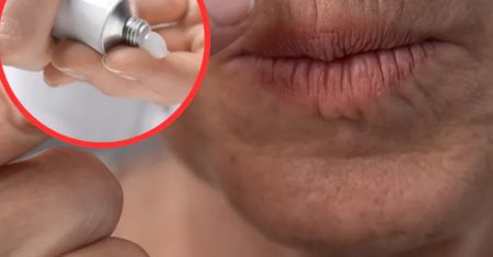W PRL-u używali go wszyscy. Robi skórę "jak u niemowlaka"