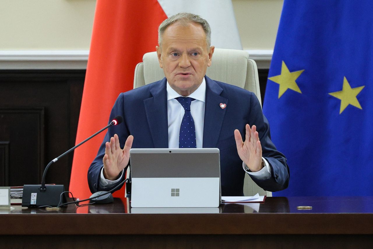 Tusk ogłasza ułatwienia. Firmę założymy w mObywatelu