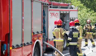 Pożar kamienicy w Łodzi. Mężczyzna wyskoczył z płonącego budynku