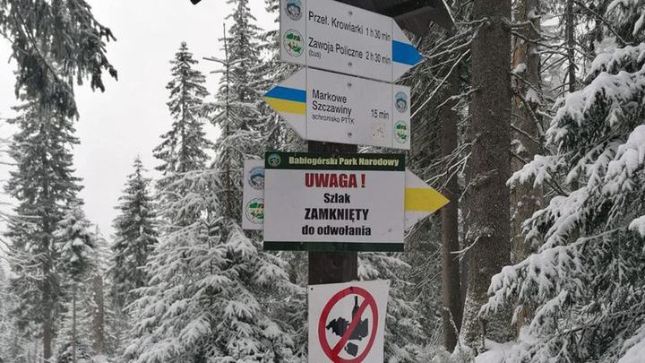 W ostatnich dniach Beskidy pokrył śnieg.