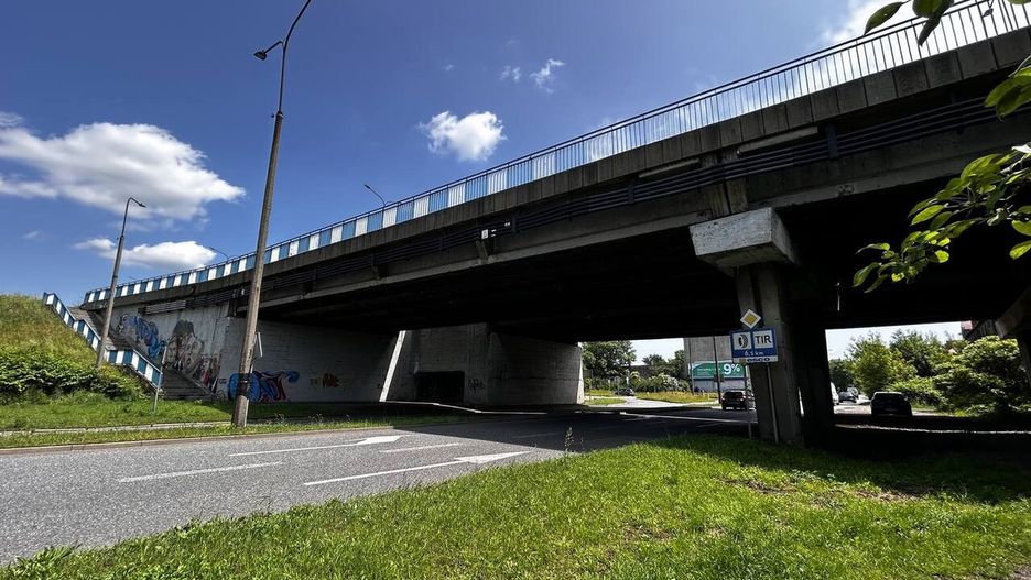 Powstanie dodatkowa podpora pod wiaduktem na al. Jana Pawła II w Bytomiu  