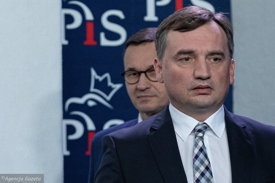 Zbigniew Ziobro, na drugim planie Mateusz Morawiecki