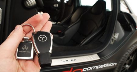 Jaka liczba, taka moc – Edo Competition SLR McLaren 722 Edition Black Arrow (2011)