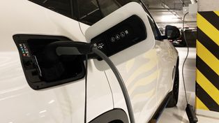 Polska nie realizuje części celów. Chodzi o ładowanie aut elektrycznych