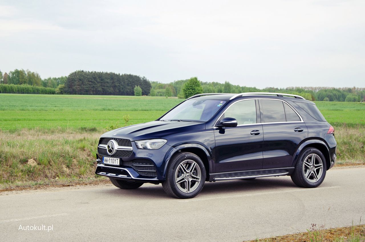 Mercedes GLE jest ultra wygodnym samochodem. Zawieszenie pracuje tak komfortowo, że na początku można się zdziwić.