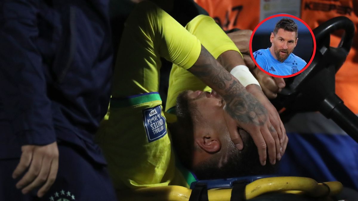 Neymar po doznaniu kontuzji w meczu z Urugwajem.