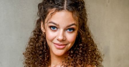 Emilia Dankwa chwali się studniówkową kreacją. Fani w zachwycie: "IDEALNY WYBÓR" (FOTO)