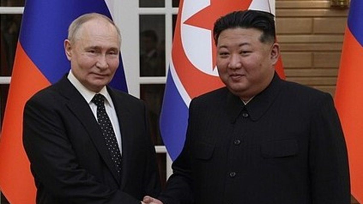 Władimir Putin i Kim Dzong Un.