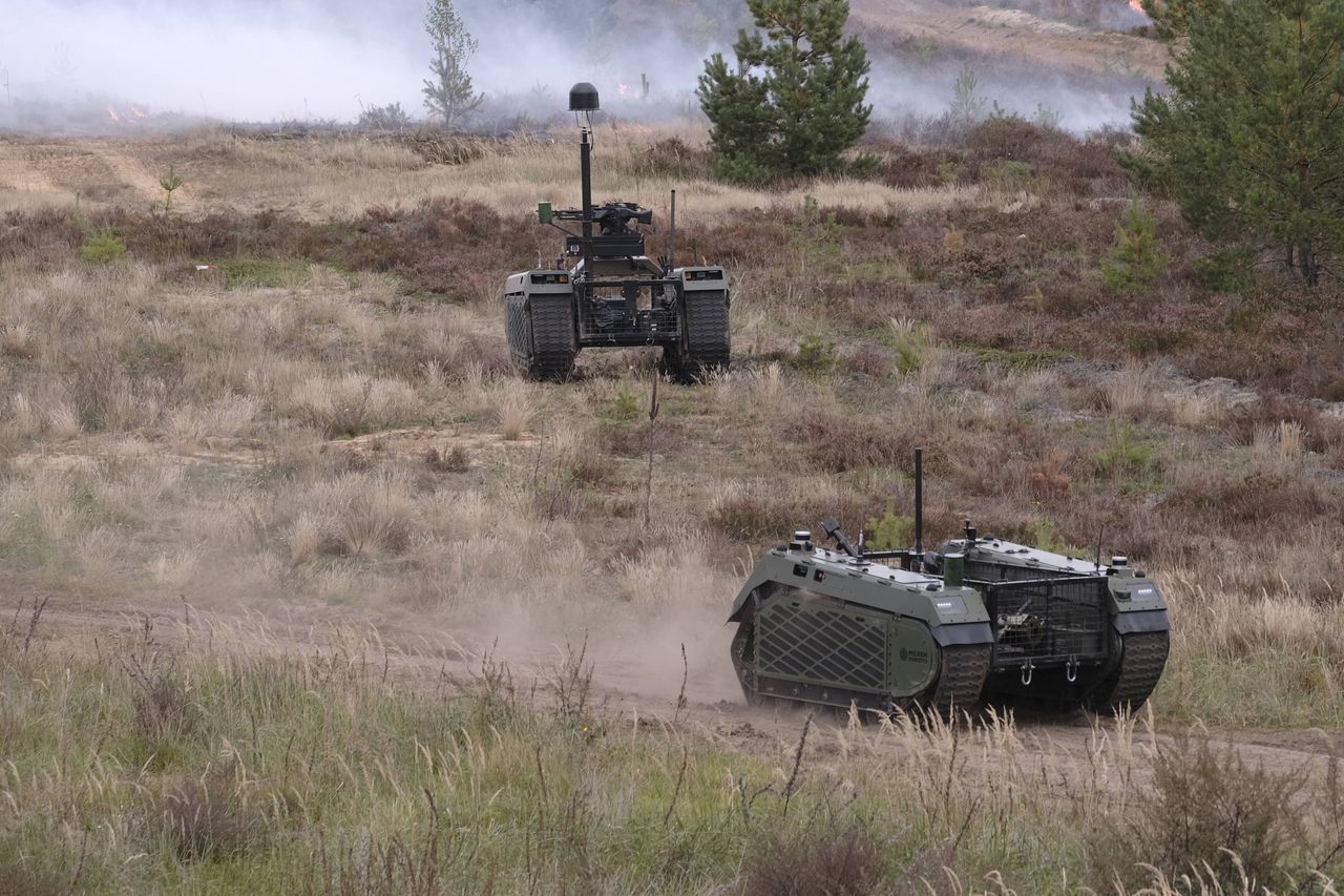 Bezzałogowe pojazdy lądowe THeMIS testowała również armia łotewska